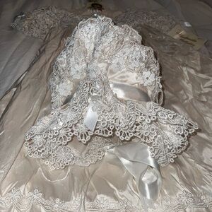 NWOT Silk taffeta and lace French/Victorian style baby bonnet